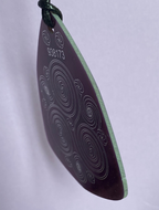 Amulett – Disc – Ganesha der Glücksbote+ die – 69 mm / zinnlegiert / flieder lila – Produktansicht 1