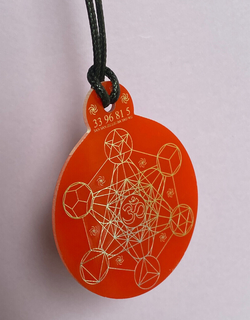 Anhänger Metatron rot, zinnlegiert ca. 52 mm x 62 mm – Produktansicht 1