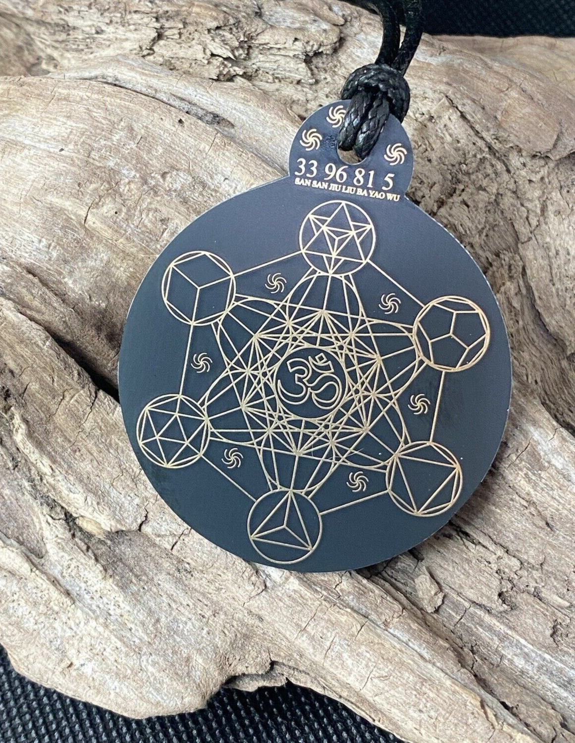 Anhänger Metatron schwarz, goldlegiert ca. 52 mm x 62 mm – Produktansicht 1