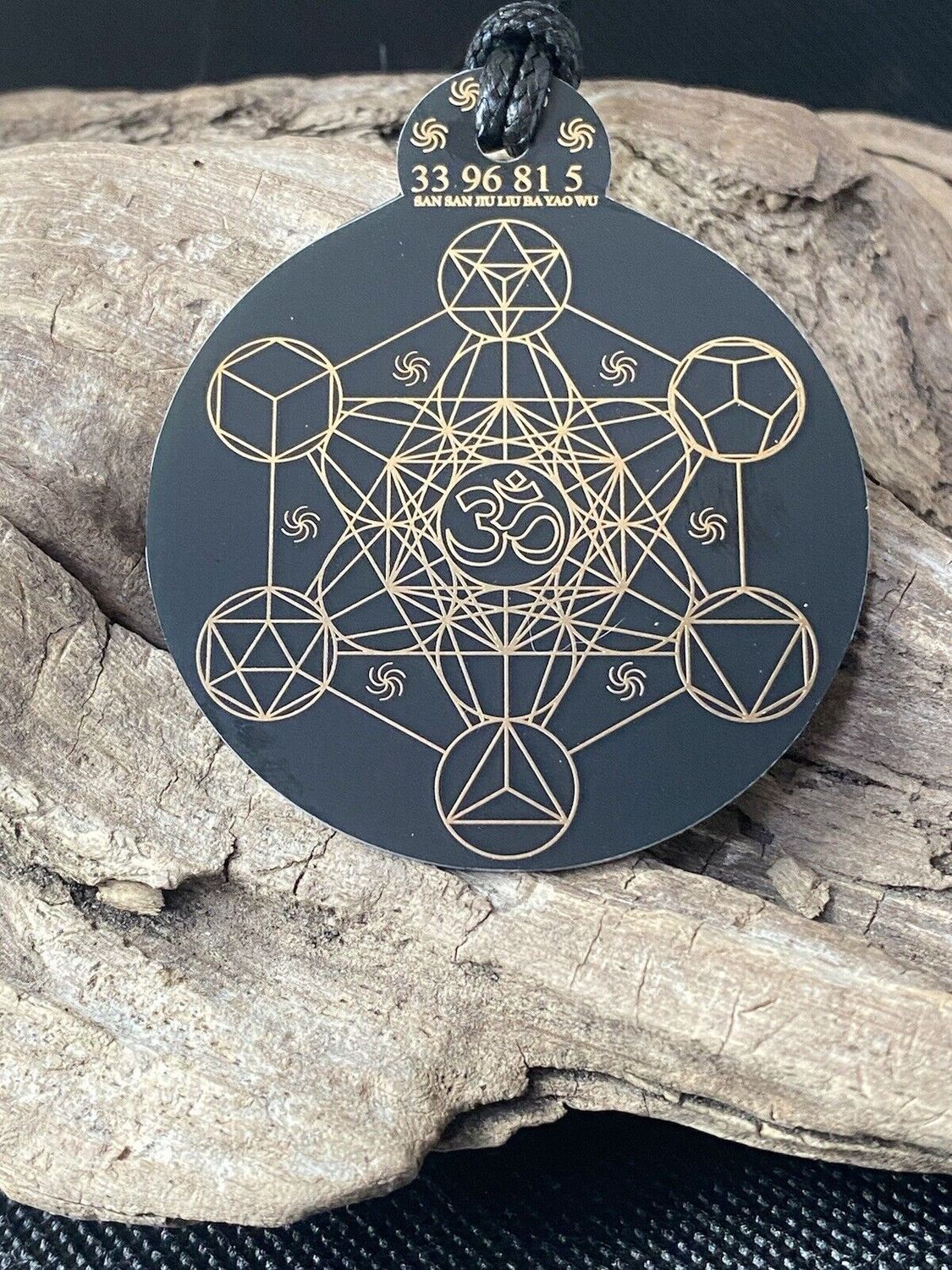 Anhänger Metatron schwarz, goldlegiert ca. 52 mm x 62 mm – Produktansicht 1