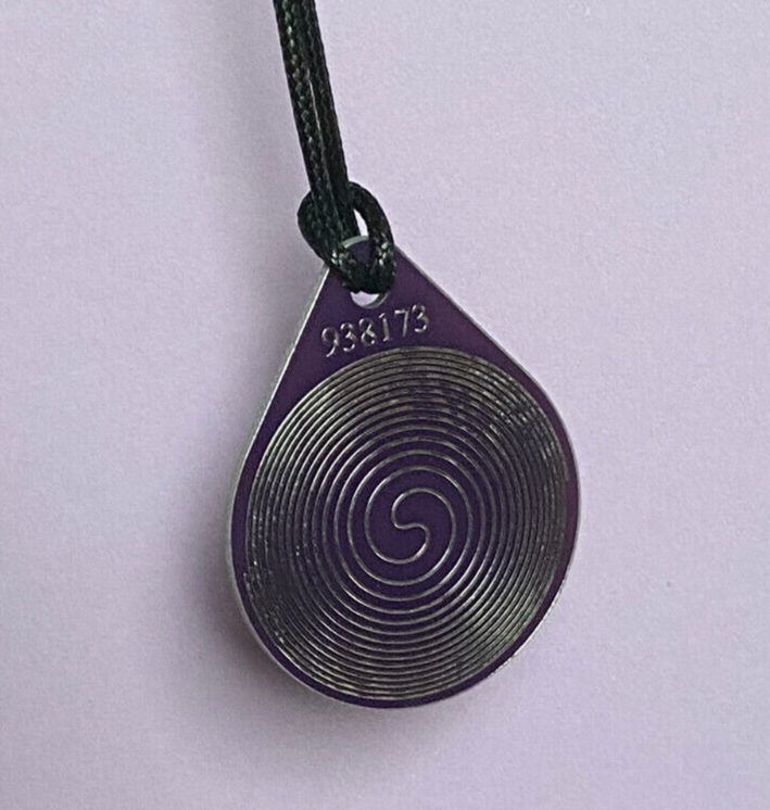 Anhänger Blume des Lebens – Bifilar Spule, flieder lila, ca. 40 mm x 48 mm, zinnlegiert – Produktansicht 1