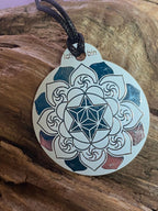 Amulett – Ich bin – Merkaba – Triskele weiß mit zinnlegiert ca. 48mmx52 mm – Produktansicht 1