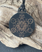 Anhänger Metatron schwarz, goldlegiert ca. 52 mm x 62 mm – Produktansicht 1