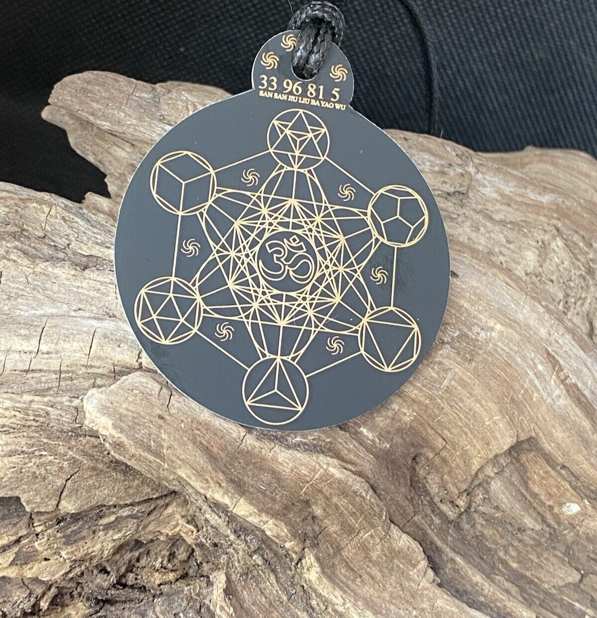 Anhänger Metatron schwarz, goldlegiert ca. 52 mm x 62 mm – Produktansicht 1