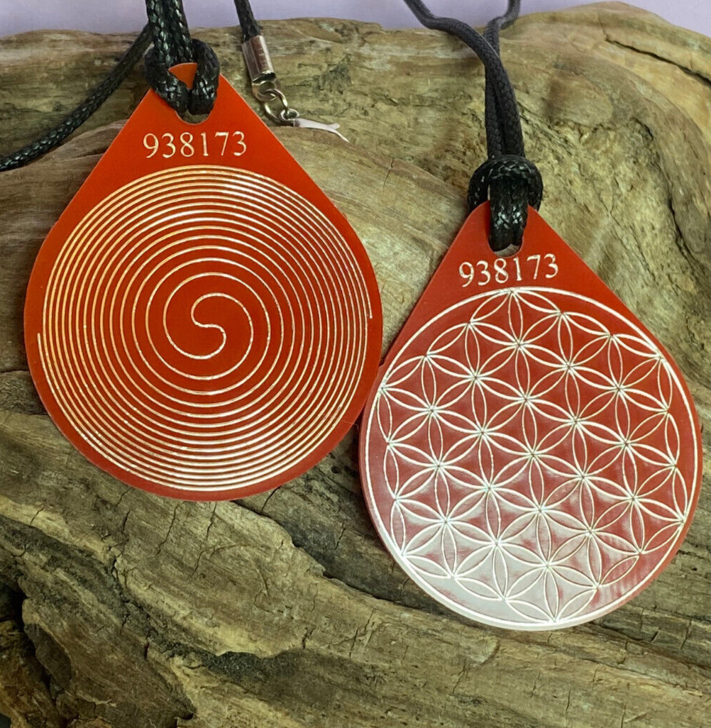 Anhänger Blume des Lebens – Bifilar Spule, rot, ca. 40 mm x 48 mm, zinnlegiert – Produktansicht 1