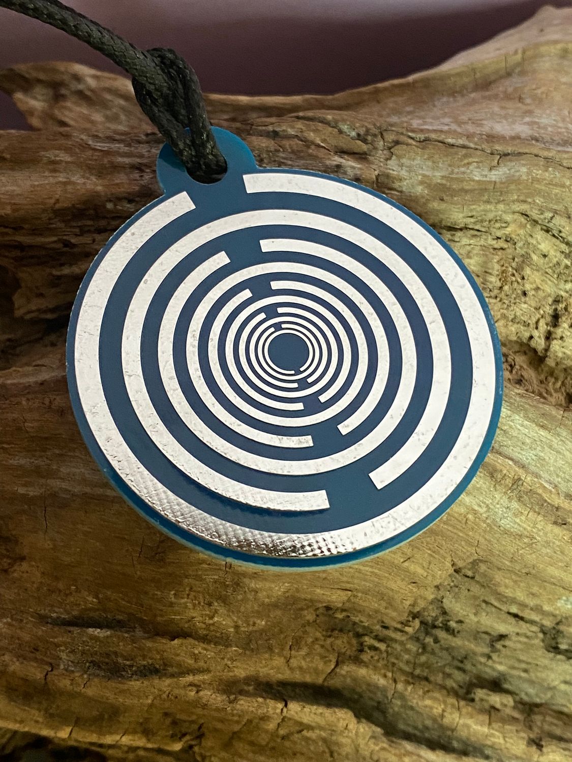 Amulett – Disc ca. 48x58 mm – Lakhovsky MWO + Dodecagram – 58 mm / zinnlegiert / blau – Produktansicht 1