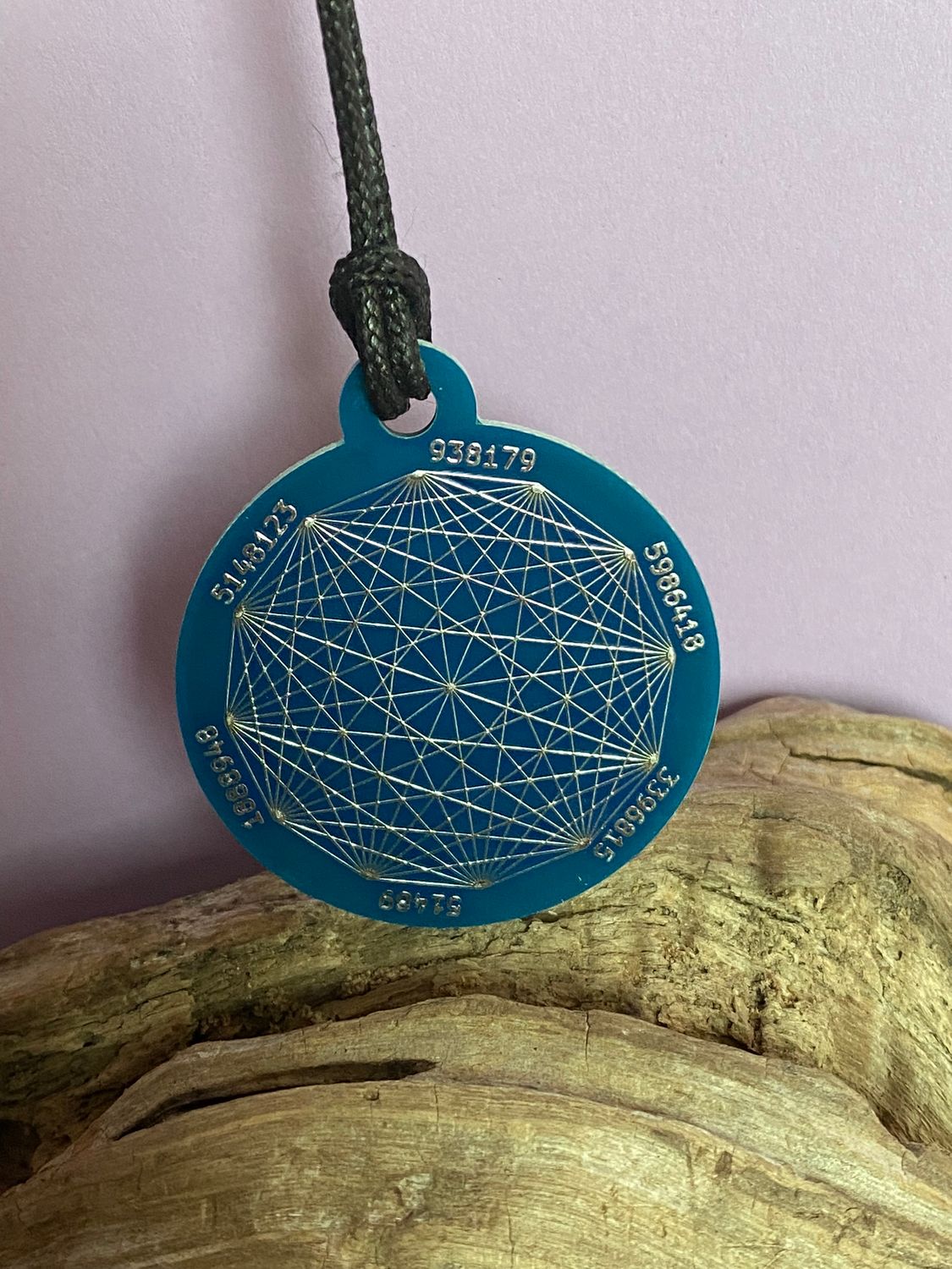 Amulett – Disc ca. 48x58 mm – Lakhovsky MWO + Dodecagram – 58 mm / zinnlegiert / blau – Produktansicht 1