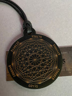 Amulett – Disc ca. 48x58 mm – Lakhovsky MWO + Dodecagram – 58 mm / goldlegiert / schwarz – Produktansicht 1