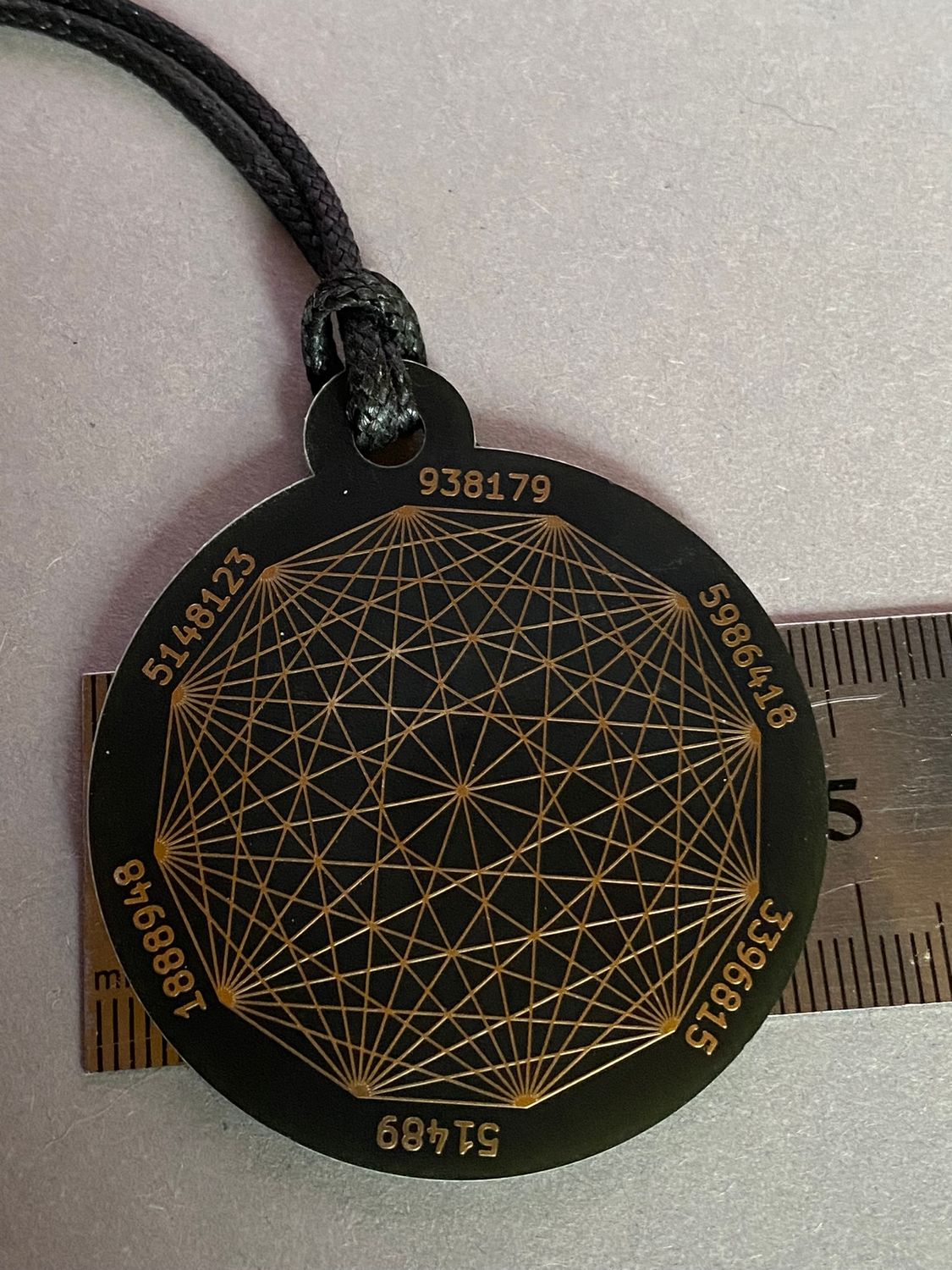 Amulett – Disc ca. 48x58 mm – Lakhovsky MWO + Dodecagram – 58 mm / goldlegiert / schwarz – Produktansicht 1