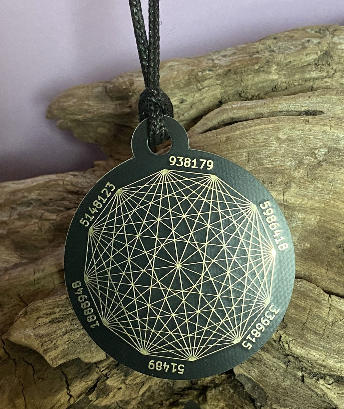 Amulett – Disc ca. 48x58 mm – Lakhovsky MWO + Dodecagram – 58 mm / goldlegiert / schwarz – Produktansicht 1