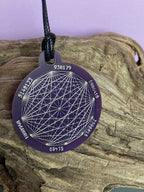 Amulett – Disc ca. 48x58 mm – Lakhovsky MWO + Dodecagram – 58 mm / zinnlegiert / lila – Produktansicht 1