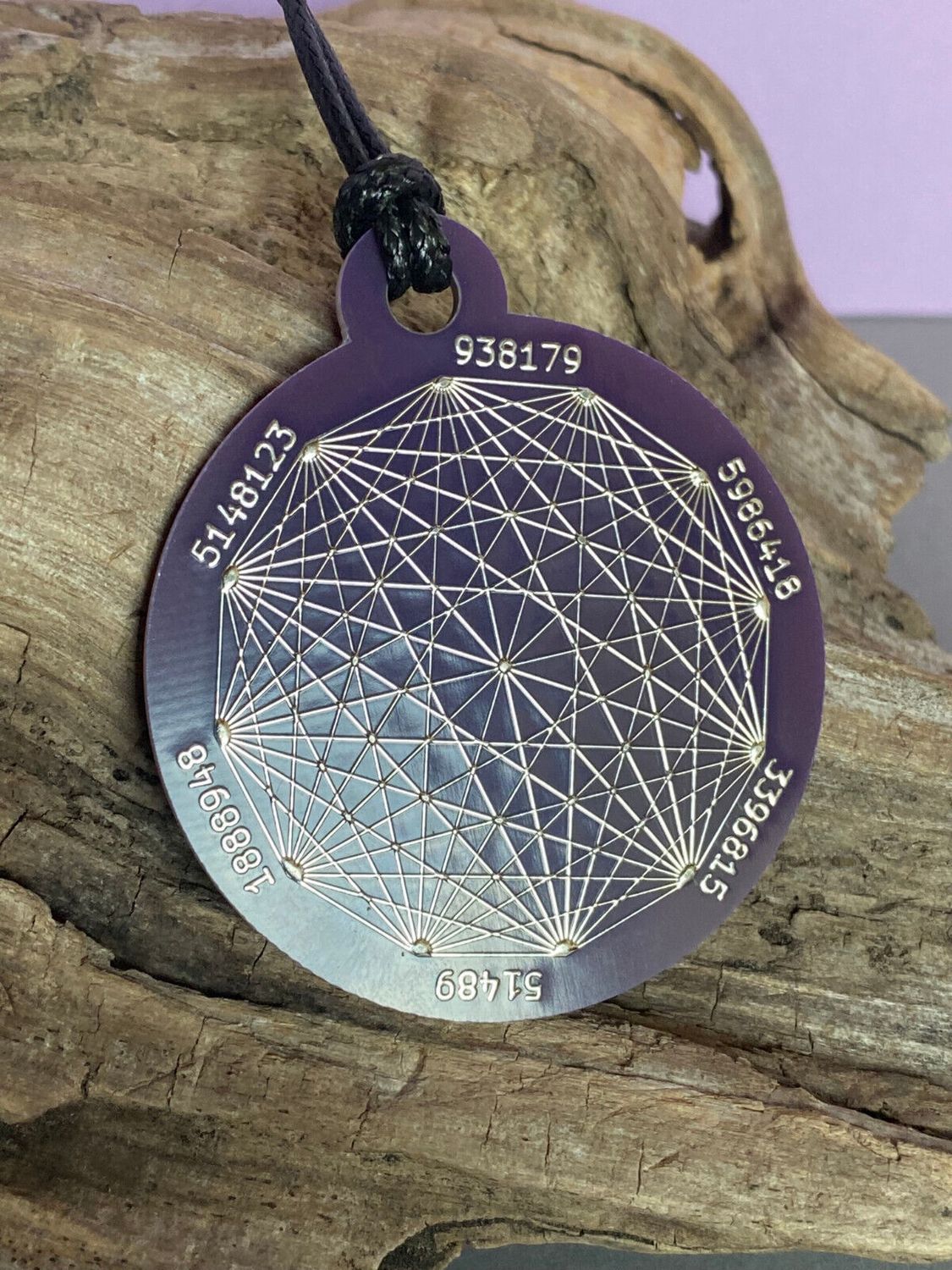 Amulett – Disc ca. 48x58 mm – Lakhovsky MWO + Dodecagram – 58 mm / zinnlegiert / lila – Produktansicht 1