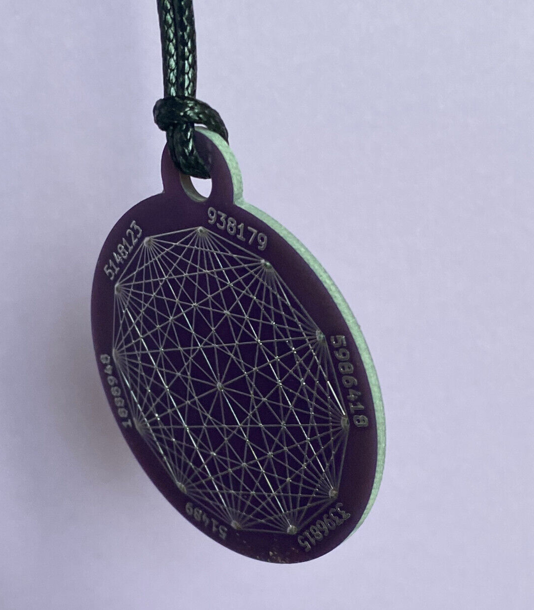 Amulett – Disc ca. 48x58 mm – Lakhovsky MWO + Dodecagram – 58 mm / zinnlegiert / lila – Produktansicht 1