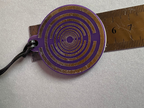 Amulett – Disc ca. 48x58 mm – Lakhovsky MWO + Dodecagram – 58 mm / zinnlegiert / lila – Produktansicht 1