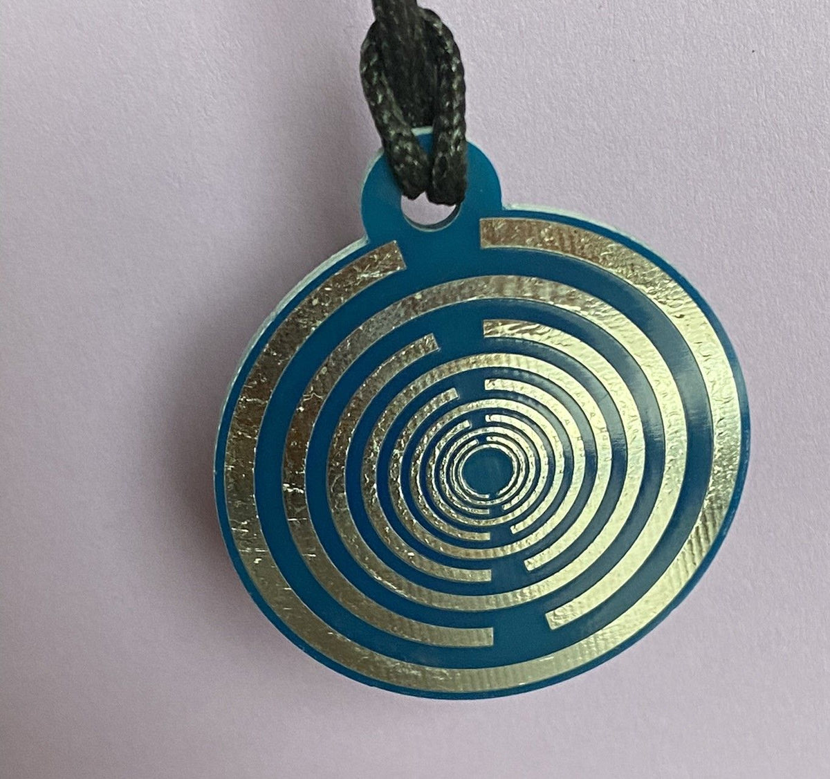 Amulett – Disc ca. 48x58 mm – Lakhovsky MWO + Dodecagram – 58 mm / zinnlegiert / blau – Produktansicht 1