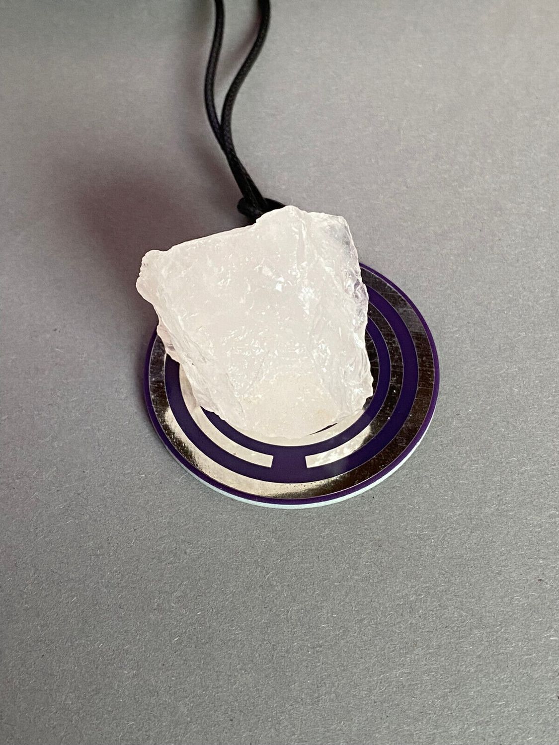 Amulett – Disc ca. 48x58 mm – Lakhovsky MWO + Dodecagram – 58 mm / zinnlegiert / lila – Produktansicht 1