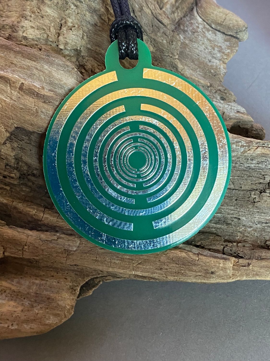 Amulett – Disc ca. 48x58 mm – Lakhovsky MWO + Dodecagram – 58 mm / zinnlegiert / grün – Produktansicht 1