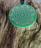 Amulett – Disc ca. 48x58 mm – Lakhovsky MWO + Dodecagram – 58 mm / zinnlegiert / grün – Produktansicht 1