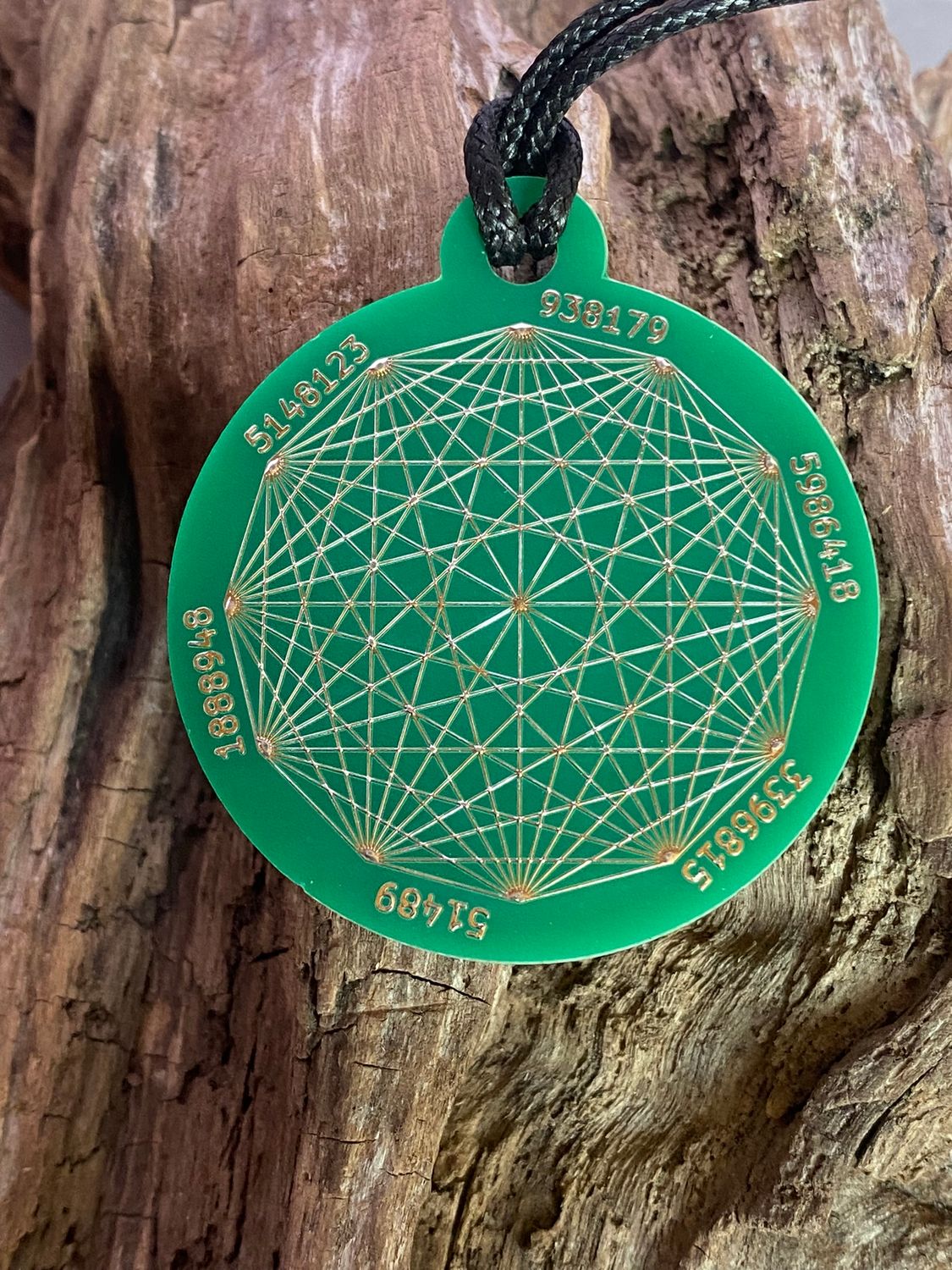 Amulett – Disc ca. 48x58 mm – Lakhovsky MWO + Dodecagram – 58 mm / zinnlegiert / grün – Produktansicht 1