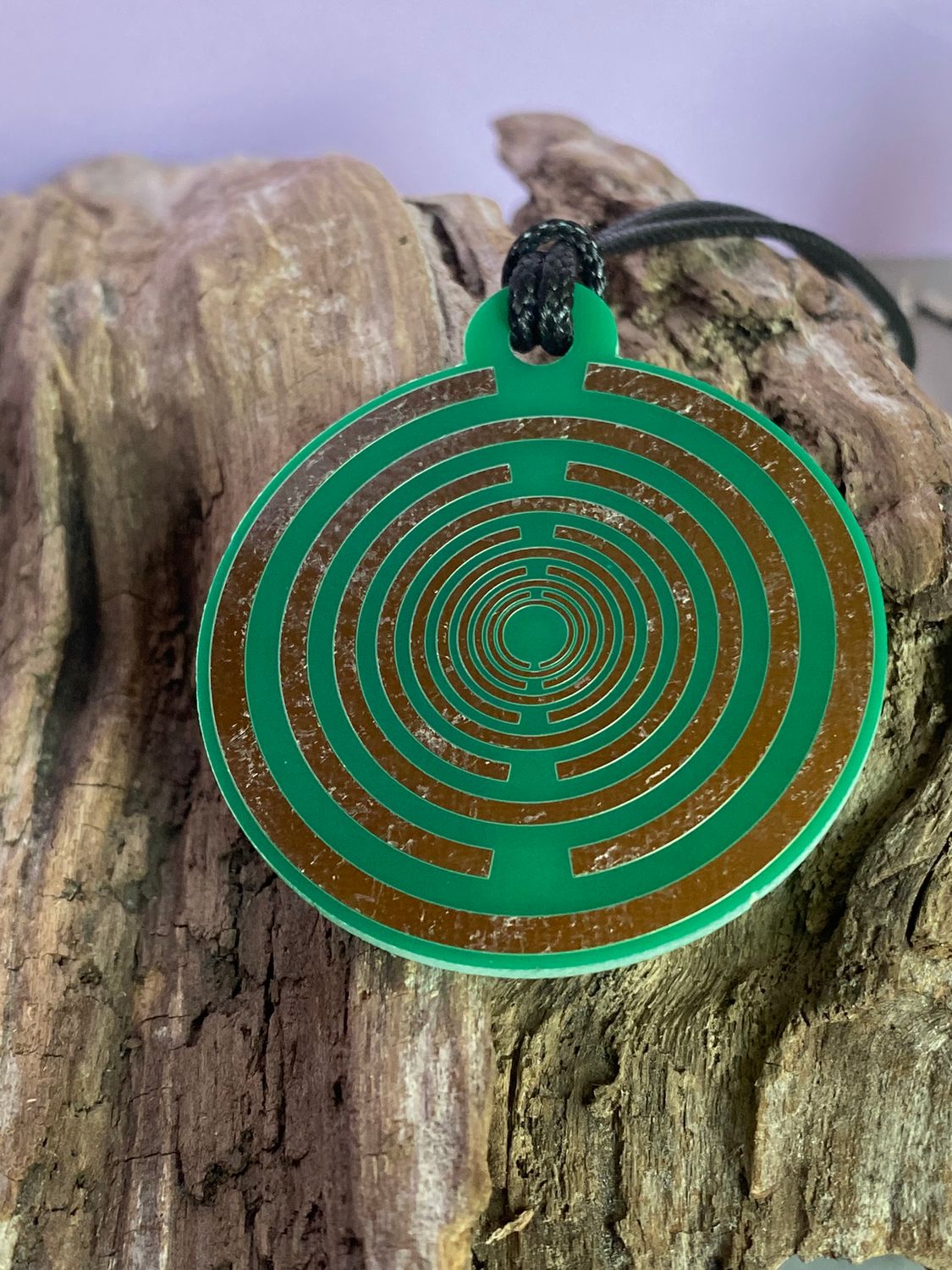 Amulett – Disc ca. 48x58 mm – Lakhovsky MWO + Dodecagram – 58 mm / zinnlegiert / grün – Produktansicht 1