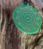 Amulett – Disc ca. 48x58 mm – Lakhovsky MWO + Dodecagram – 58 mm / zinnlegiert / grün – Produktansicht 1