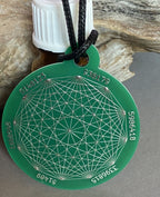 Amulett – Disc ca. 48x58 mm – Lakhovsky MWO + Dodecagram – 58 mm / zinnlegiert / grün – Produktansicht 1