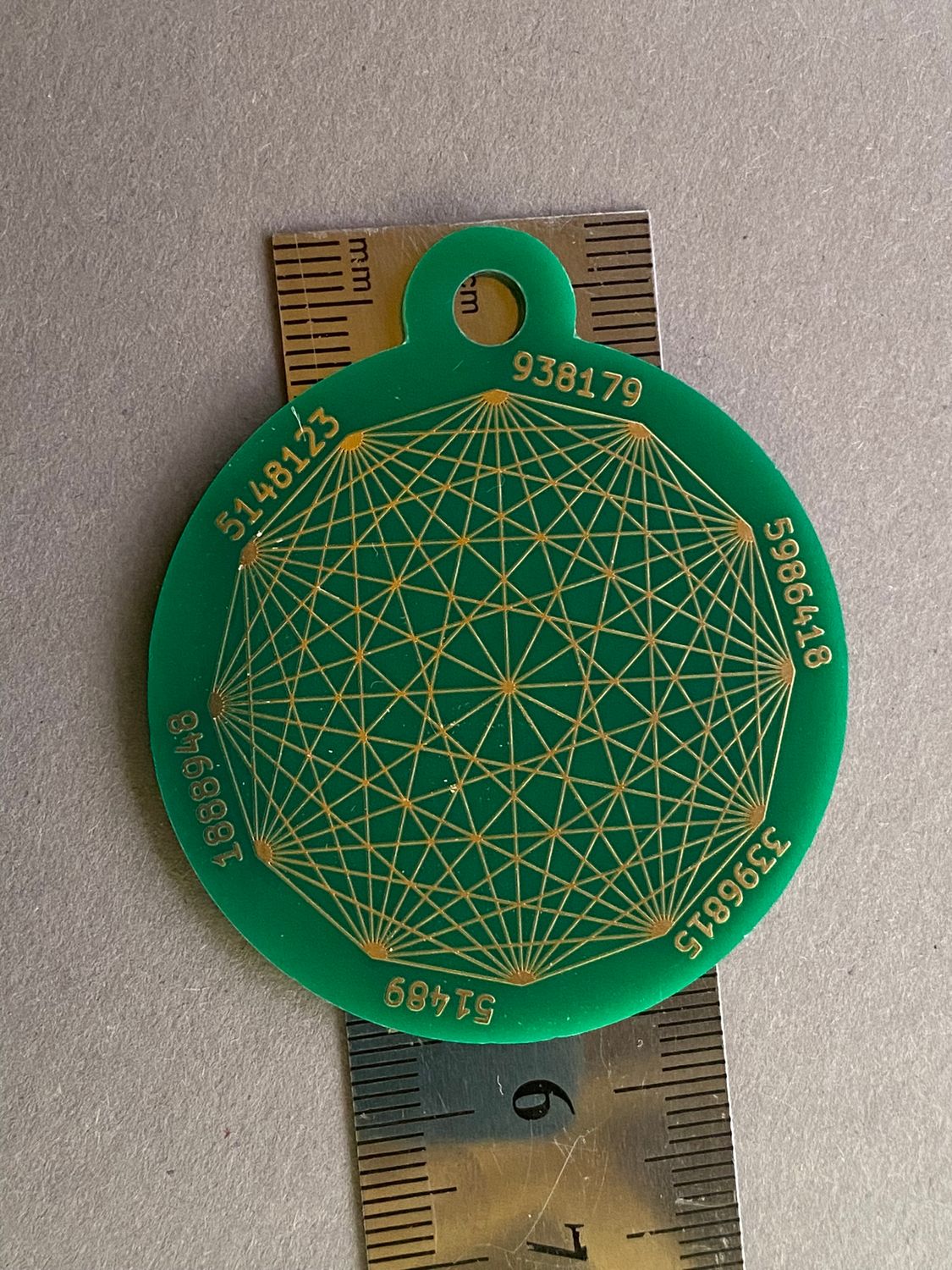 Amulett – Disc ca. 48x58 mm – Lakhovsky MWO + Dodecagram – 58 mm / goldlegiert / grün – Produktansicht 1
