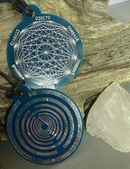 Amulett – Disc ca. 48x58 mm – Lakhovsky MWO + Dodecagram – 58 mm / zinnlegiert / blau – Produktansicht 1