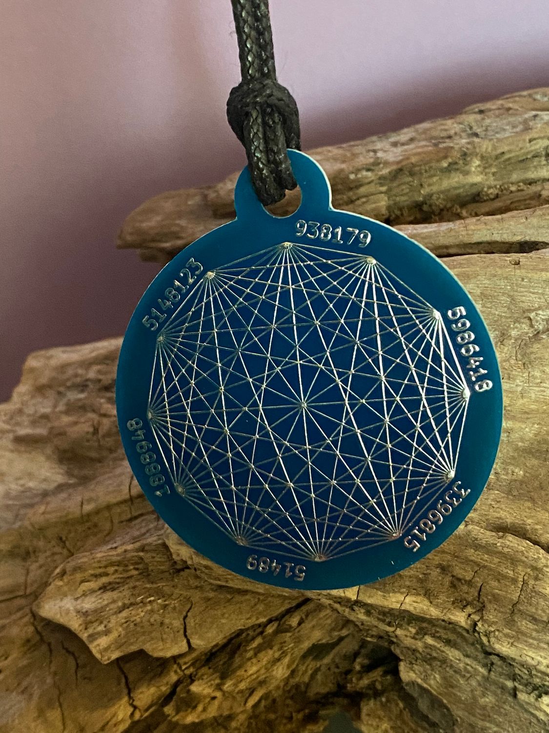 Amulett – Disc ca. 48x58 mm – Lakhovsky MWO + Dodecagram – 58 mm / zinnlegiert / blau – Produktansicht 1