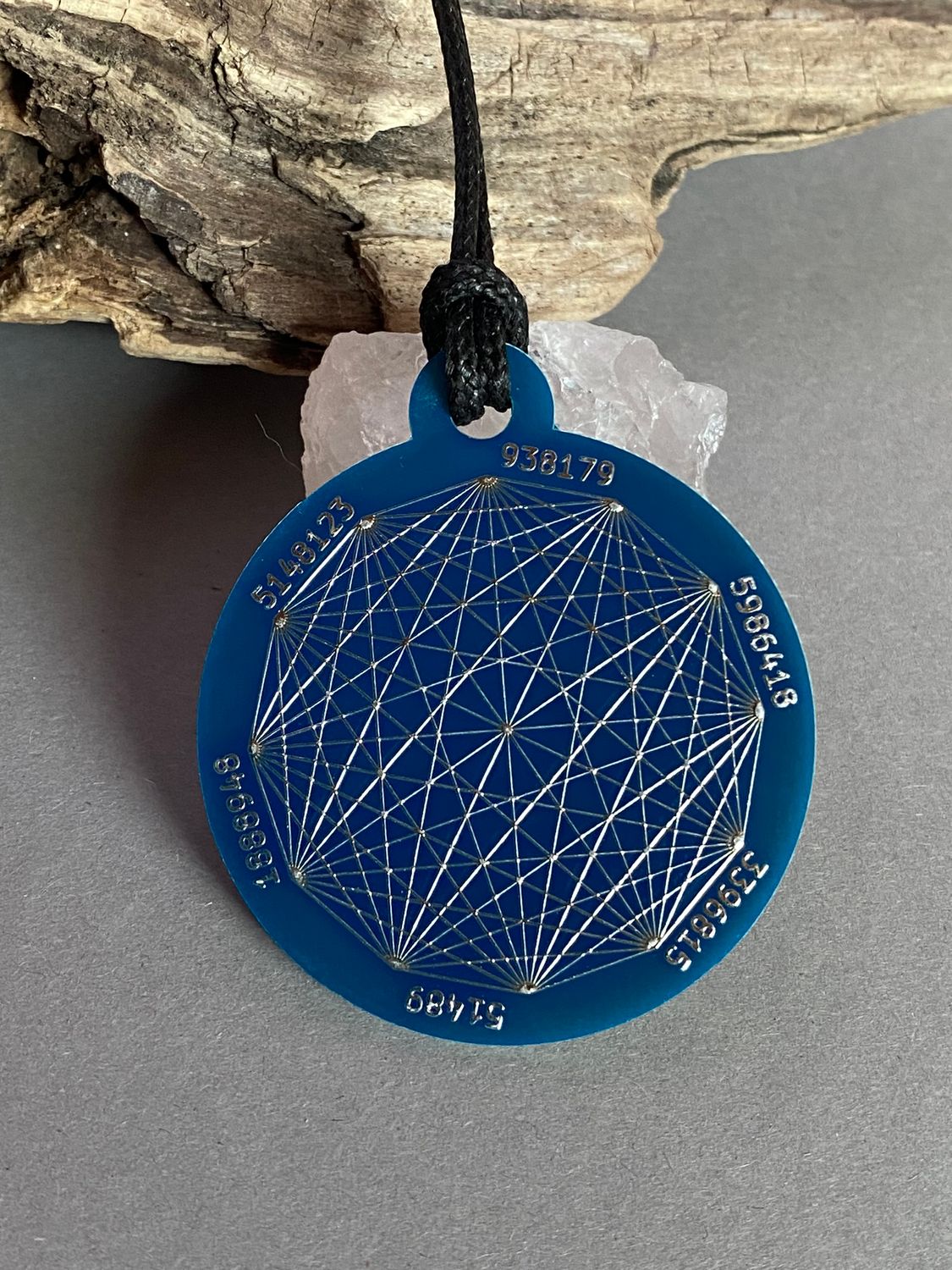 Amulett – Disc ca. 48x58 mm – Lakhovsky MWO + Dodecagram – 58 mm / zinnlegiert / blau – Produktansicht 1