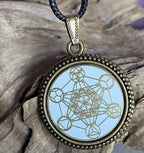 Amulett – bronzefarben, Metatron, Disc in weis 25 mm, goldlegiert, kupferunterlegt – Produktansicht 1
