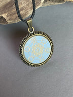 Amulett – bronzefarben, Metatron, Disc in weis 25 mm, goldlegiert, kupferunterlegt – Produktansicht 1
