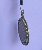 Amulett – Blume des Lebens – 25 mm / goldlegiert / schwarz – Produktansicht 1