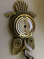 Amulett – Krafttier Eule – Lakhovsky MWO – goldlegiert / nachtschwarz – Produktansicht 1