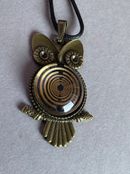 Amulett – Krafttier Eule – Lakhovsky MWO – goldlegiert / nachtschwarz – Produktansicht 1