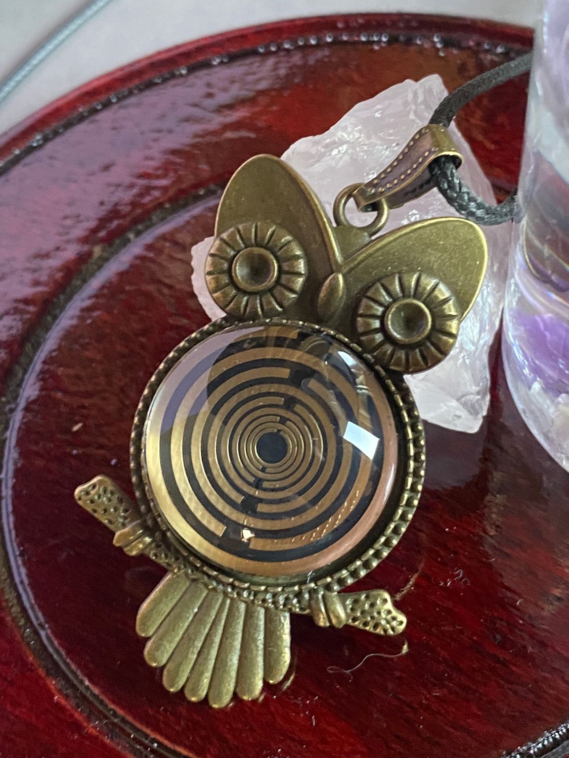 Amulett – Krafttier Eule – Lakhovsky MWO – goldlegiert / nachtschwarz – Produktansicht 1