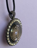 Amulett – Lakhovsky MWO – 25 mm / goldlegiert / Fassung braune – Produktansicht 1