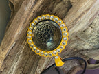 Amulett – glamour – Dodecagram – 25 mm / goldlegiert / Fassung sonnengelbe – Produktansicht 1