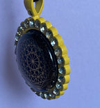 Amulett – glamour – Dodecagram – 25 mm / goldlegiert / Fassung sonnengelbe – Produktansicht 1