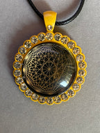 Amulett – glamour – Dodecagram – 25 mm / goldlegiert / Fassung sonnengelbe – Produktansicht 1