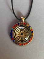 Amulett – Glamour – Lakhovsky MWO – 25 mm / goldlegiert / nachtschwarz – Produktansicht 1