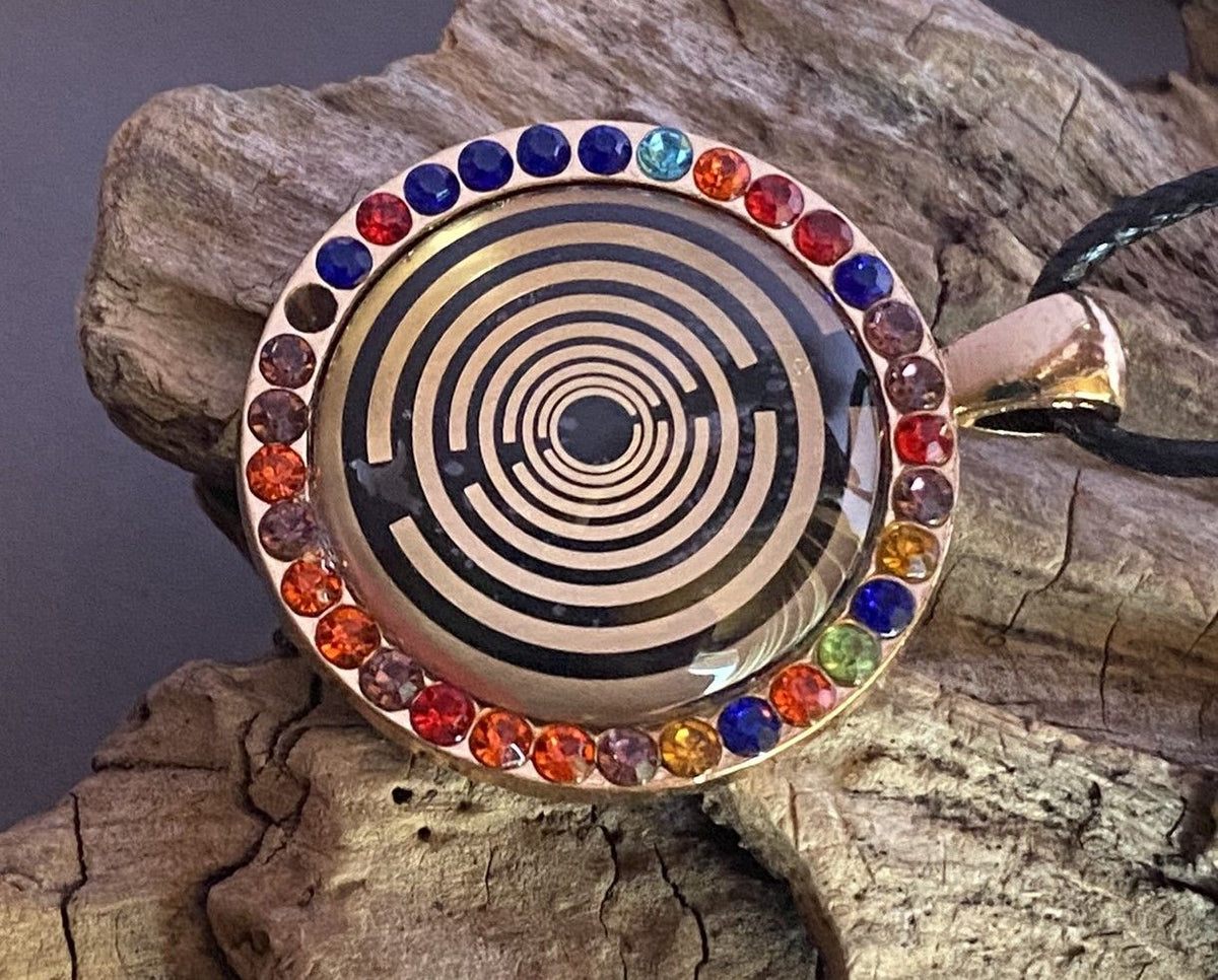 Amulett – Glamour – Lakhovsky MWO – 25 mm / goldlegiert / nachtschwarz – Produktansicht 1