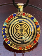Amulett – Glamour – Lakhovsky MWO – 25 mm / goldlegiert / nachtschwarz – Produktansicht 1
