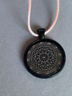 Amulett – schwarz, Dodecagram, Disc in schwarz, 25 mm, zinnlegiert, kupferunterlegt – Produktansicht 1