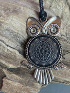 Amulett – Krafttier Eule – Dodecagram – zinnlegiert / nachtschwarz – Produktansicht 1