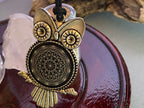 Amulett – Krafttier Eule – Dodecagram – zinnlegiert / nachtschwarz – Produktansicht 1