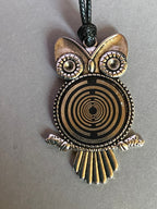 Amulett – Eule – Lakhovsky MWO Antenne als – Lakhovsky MWO – 25 mm / zinnlegiert / Fassung silberfarben – Produktansicht 1