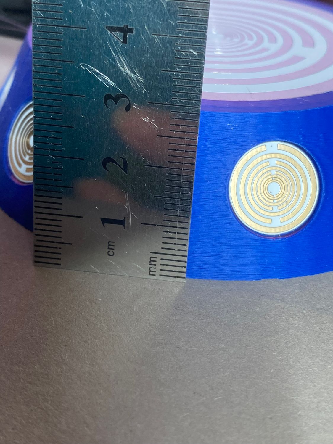 69 mm VibraNex UFO, Farbverlauf, Oberflächenplatte zinnlegiert – Produktansicht 1