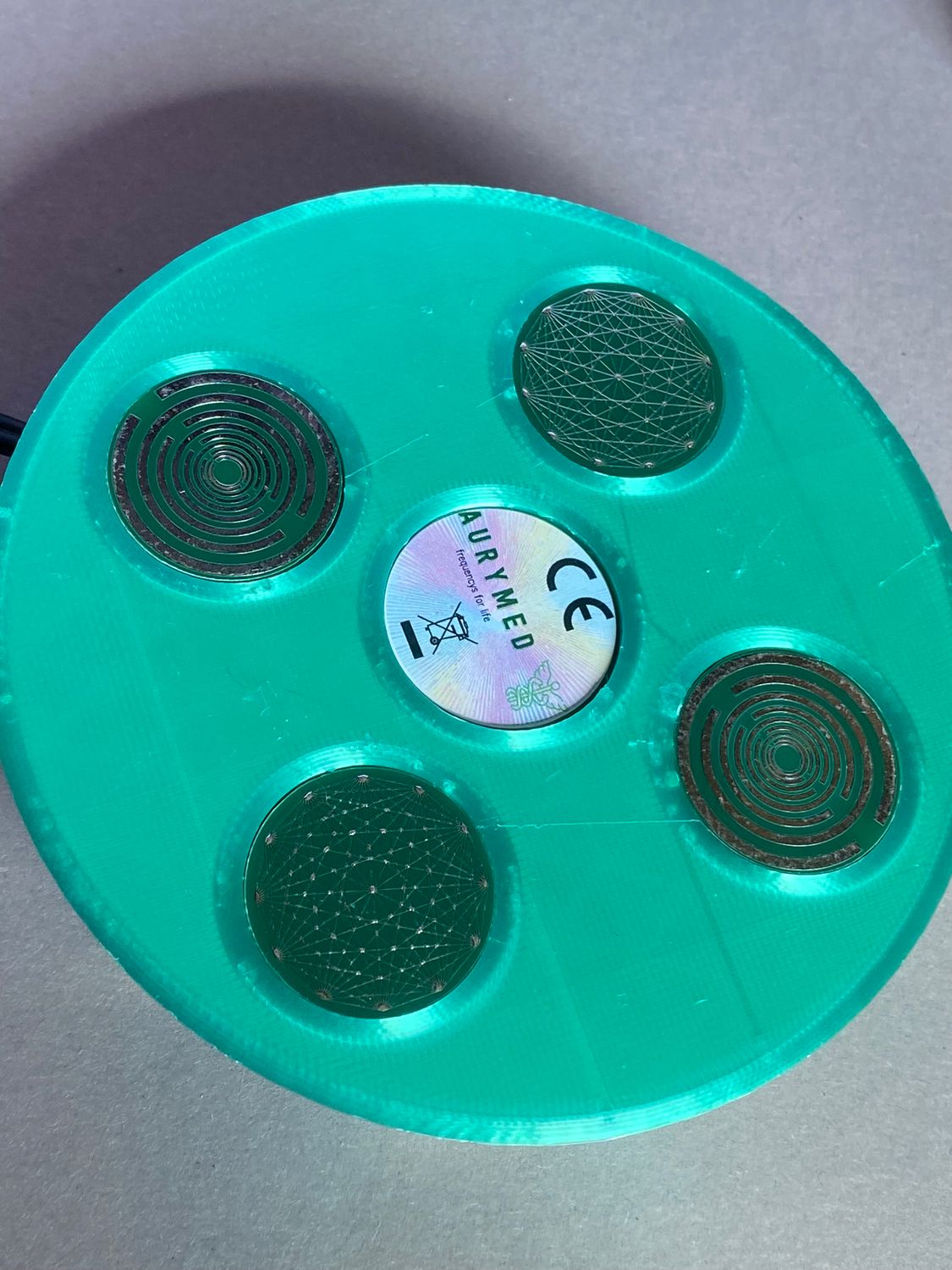 69 mm VibraNex UFO, 1-farbig, Oberflächenplatte zinnlegiert – Produktansicht 1