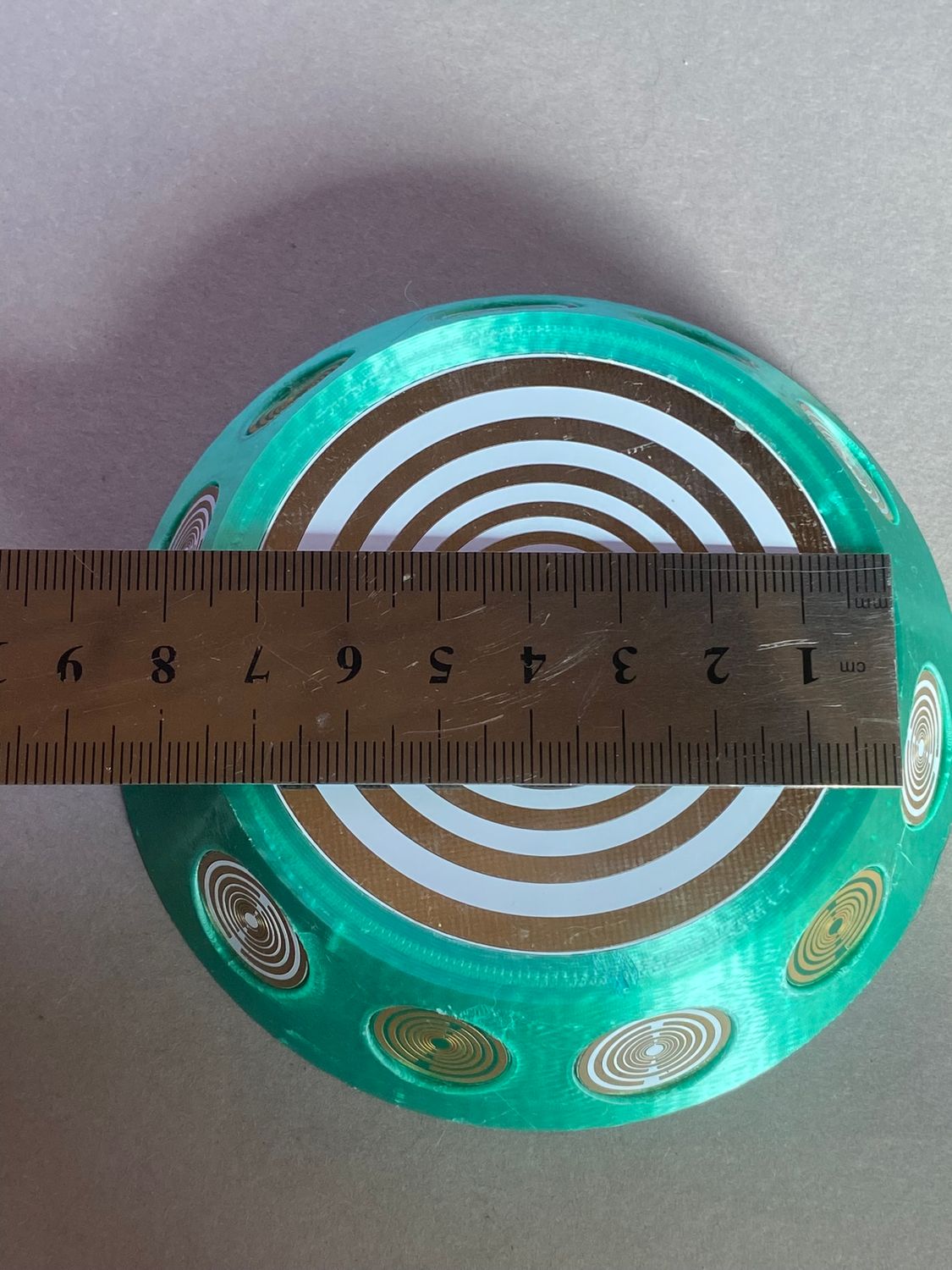 69 mm VibraNex UFO, 1-farbig, Oberflächenplatte zinnlegiert – Produktansicht 1